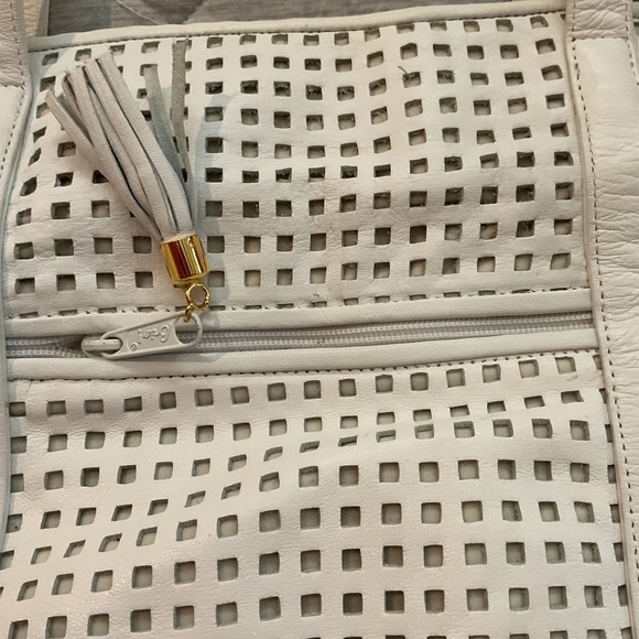 🌻 Marlene’s Genuine Leather White Purse - Picture 5 of 12